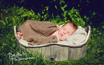 Jonathan | 7 Tage alt | Neugeborenenfotografie Dortmund