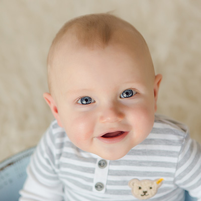 Fröhliche Babyfotos Tönisvorst | Babyfotografie Dortmund