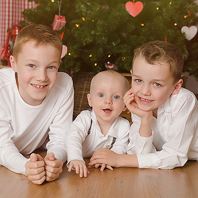 Kinderfotos und Babyfotos zu Weihnachten im Fotostudio in Dortmund