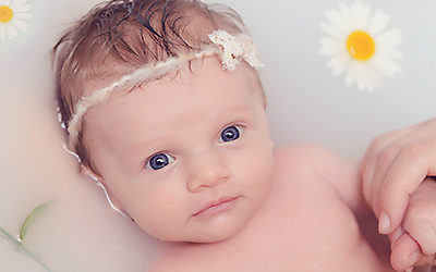 Wellness-Shooting | Babyfotos im Milchbad Dortmund