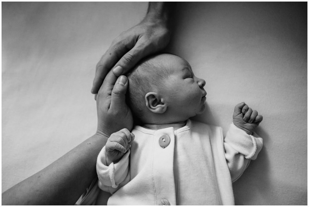 Britta-Passmann-Fotografie_Babyfotografie-Dortmund_Fotograf-Dortmund_Babyfotos-Dortmund_Neugeborenenshooting-Dortmund_Newbornshooting-Dortmund_Fotograf-in-der-Nähe_Fresh48-Shooting-Dortmund_Fresh48-Shooting_Familienfotos-Dortmund_Familienfotos_Babyfotos_Fotoshooting_Newbornshooting_Neugeborenenshooting_Kinderfotos_Kindershooting_Kinderfotos-Dortmund_Kindershooting-Dortmund_Familienshooting-Dortmund_Familienshooting_Babyfotograf-Dortmund_Babyfotograf_Fotoshooting-Ruhrgebiet_Fotoshooting-Westfalen_Fotoshooting-Sauerland-Babyfotos-Sauerland_Neugeborenenfotos-Sauerland_Familienfotos_Sauerland-Fresh48-Shooting-Sauerland_Kinderfotoshooting_Kinderfotoshooting-Dortmund_Fotostudio_Fotostudio-Dortmund