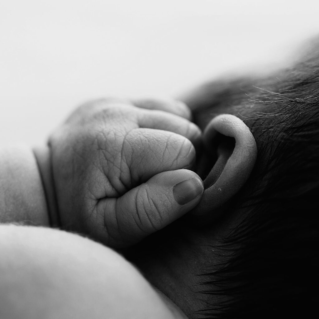 Britta-Passmann-Fotografie-Dortmund-Neugeborenenfotos-Newbornfotos-Babyfotos-Fotoshooting_Fresh48-Shooting_Neugeborenenfotos_im_Krankenhaus
