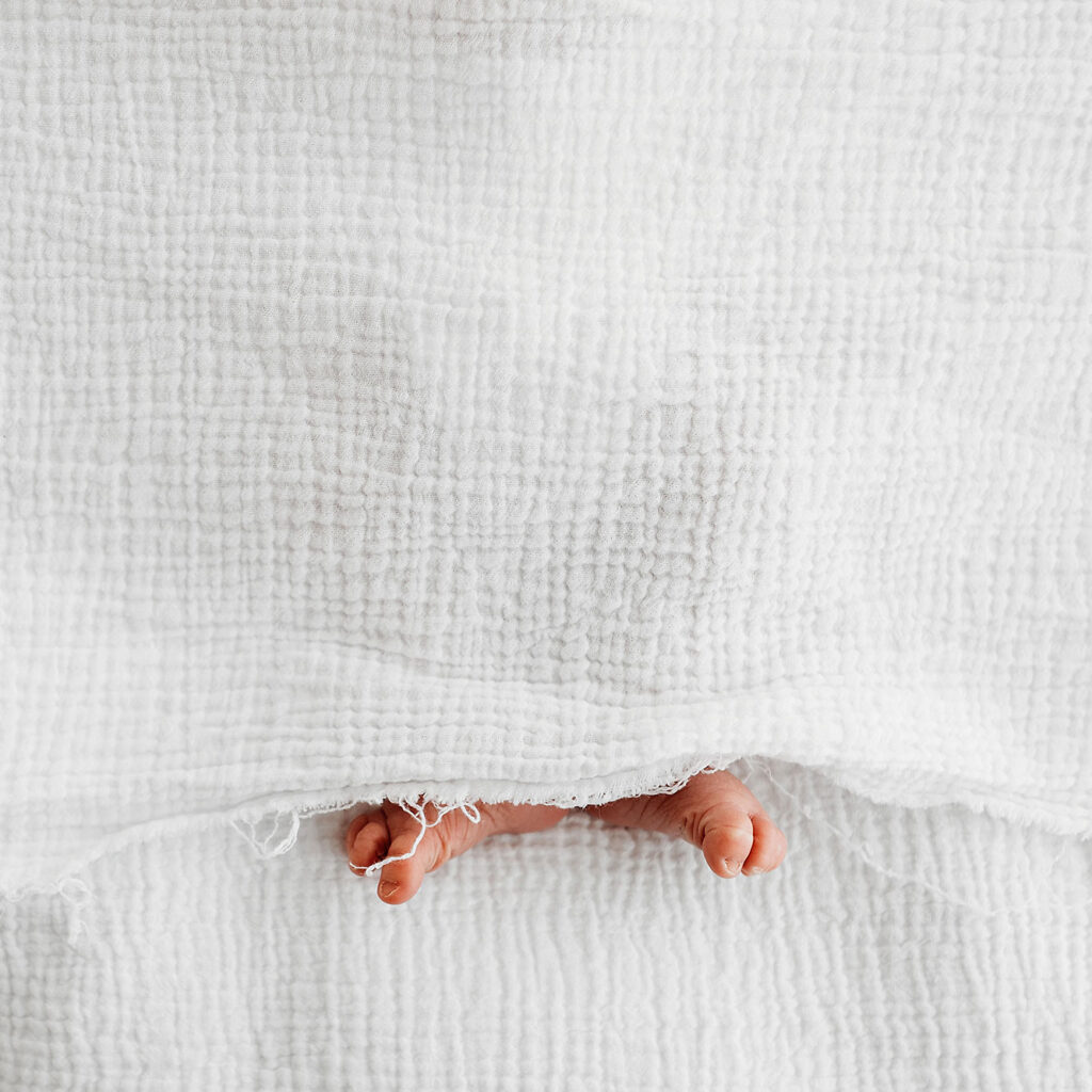 Britta-Passmann-Fotografie-Dortmund-Neugeborenenfotos-Newbornfotos-Babyfotos-Fotoshooting_Fresh48-Shooting_Neugeborenenfotos_im_Krankenhaus
